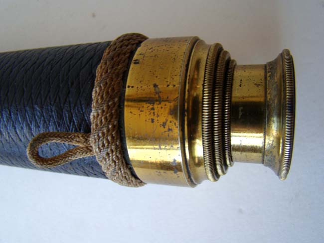 A nice pocket size Antique Civil War era Three-draw Telescope cieca 1860-1880 — image 2